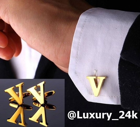 دکمه سردست طرح V روکش‌ طلای 18‌ عیار